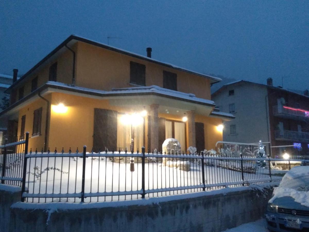 Villa Il Risveglio Dei Sensi Fossato di Vico Exterior foto